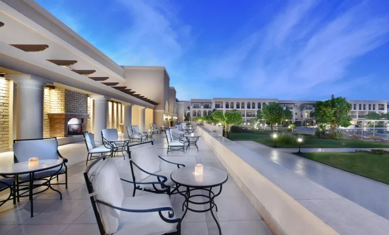 storage.googleapis.com-jaz-prod-cms-05.Lobby-terrace